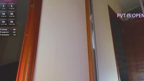 SEE U THURSDAY  online show from February 2025 01:37:01 AM