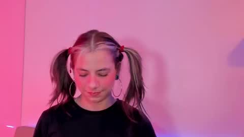 artemisablake online show from December 2024 12:19:01 AM