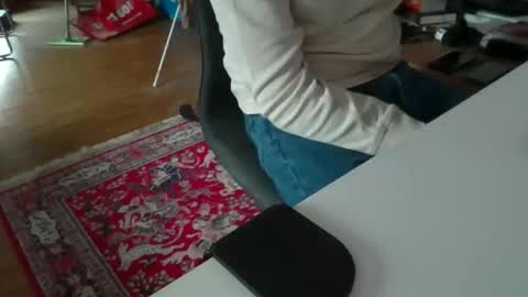 artesian99 online show from November 2025 09:09:01 AM