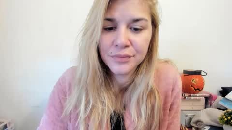 MIA online show from February 2025 12:23:02 PM