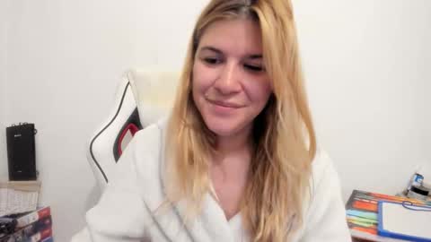 MIA online show from September 2025 04:23:02 AM