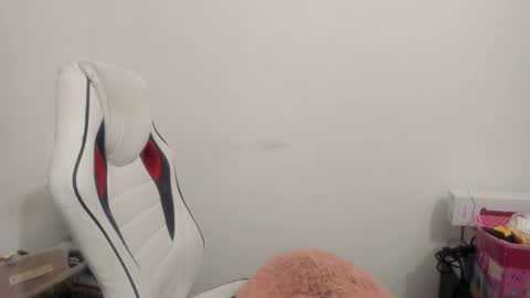 MIA online show from November 2025 10:52:01 PM