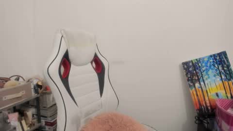 MIA online show from November 2025 10:41:02 PM