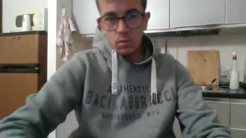 arturpaulval online show from November 2025 04:42:01 PM