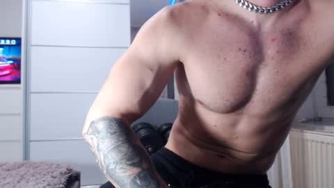 AryanAian1 online show from January 2025 05:21:01 PM