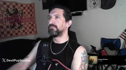 devilPup75 online show from November 2025 06:40:02 PM