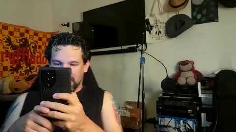 devilPup75 online show from December 2025 06:49:02 PM