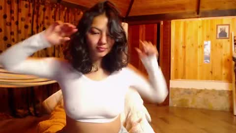 Snapshot of asaray_t chatting on June 2026 11:27:02 PM Saray online show from June 2026 11:27:02 PM