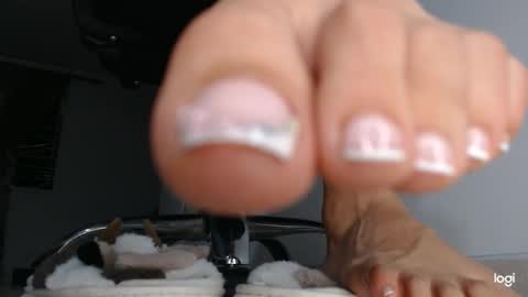 ashley online show from February 2025 03:42:01 AM