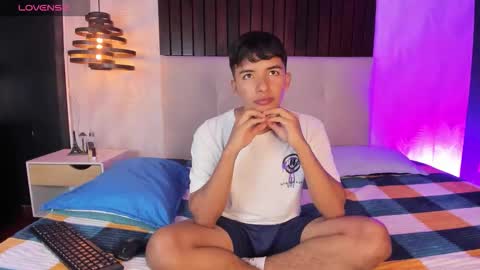 Snapshot of ash_russell chatting on January 2026 07:41:01 PM ash_russell online show from January 2026 07:41:01 PM