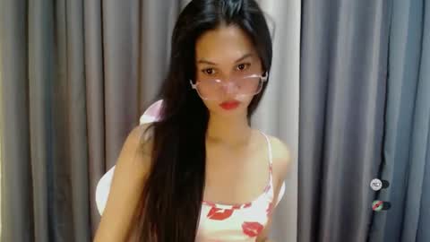 Snapshot of ash_sexdoll chatting on February 2025 07:10:02 PM ASH online show from February 2025 07:10:02 PM