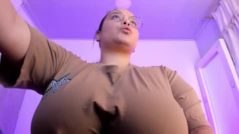 ashanty_vera01 online show from December 2024 04:22:02 AM