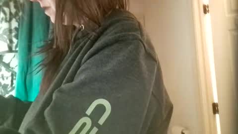 Snapshot of ashelynngrey1986 chatting on February 2025 06:54:01 AM Ashelynn Grey online show from February 2025 06:54:01 AM