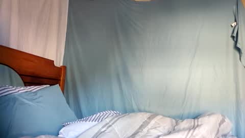 Snapshot of ashelynngrey1986 chatting on October 2025 01:44:02 PM Ashelynn Grey online show from October 2025 01:44:02 PM