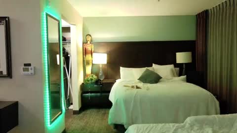 Snapshot of ashelynngrey1986 chatting on April 2026 08:11:01 AM Ashelynn Grey online show from April 2026 08:11:01 AM