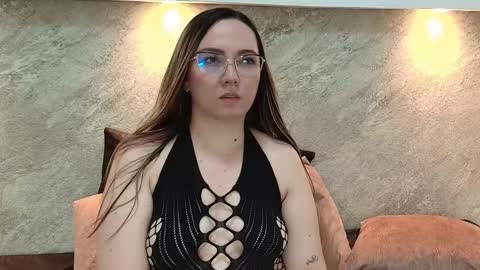 Snapshot of ashkey_bennet chatting on September 2025 08:47:01 AM Asley Bennet online show from September 2025 08:47:01 AM