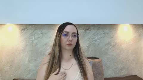 Snapshot of ashkey_bennet chatting on November 2025 04:56:02 AM Asley Bennet online show from November 2025 04:56:02 AM