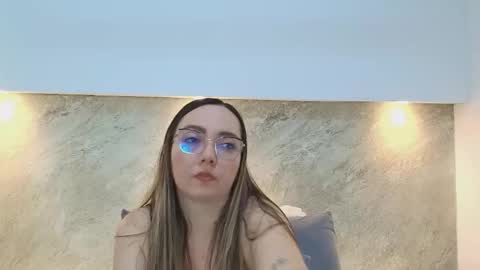 Snapshot of ashkey_bennet chatting on November 2025 04:45:02 AM Asley Bennet online show from November 2025 04:45:02 AM