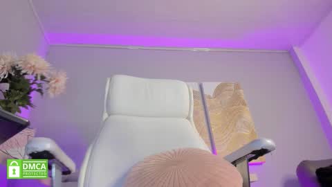 Ashley online show from December 2025 12:38:02 AM