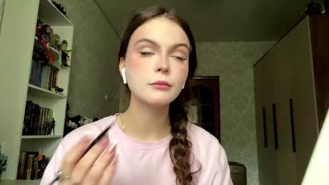 Snapshot of ashleighgittinger chatting on July 2026 07:38:02 AM Eva online show from July 2026 07:38:02 AM