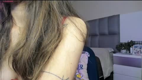 Carolina  online show from October 2025 11:36:02 PM