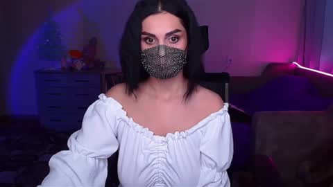   Yasmina   online show from January 2025 06:22:02 AM