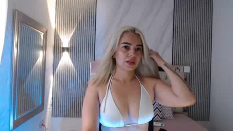 Snapshot of ashley__tylor chatting on July 2026 04:09:02 PM ashley__tylor online show from July 2026 04:09:02 PM