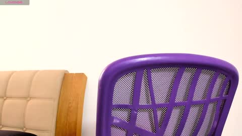 Soy Ash online show from February 2025 06:19:01 PM