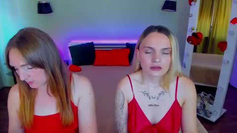 Snapshot of ashley_crashly chatting on June 2026 06:22:01 AM Alina online show from June 2026 06:22:01 AM