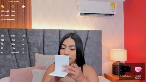 Snapshot of ashley_smith_x chatting on December 2024 06:50:02 PM Sara Smith online show from December 2024 06:50:02 PM