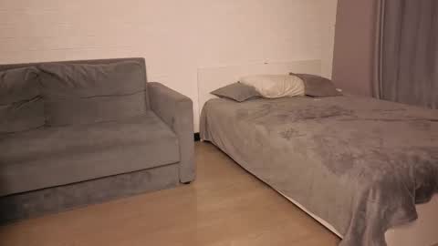 Ashley online show from October 2025 03:18:01 AM