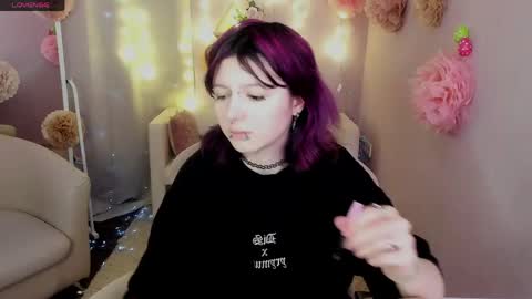 Ashley online show from April 2026 09:01:02 PM