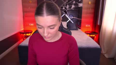 ashleybaee online show from October 2025 01:23:04 PM