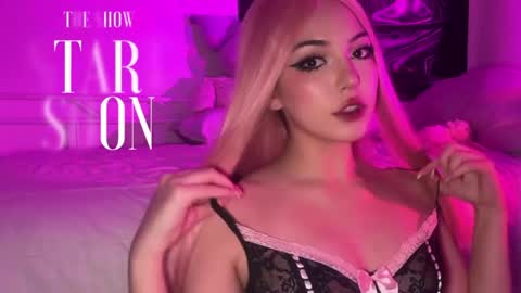 Ashlee Boox   online show from May 2026 04:16:01 PM