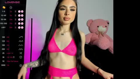 Snapshot of ashleyetthen chatting on February 2025 06:45:01 PM AshleyEtthen online show from February 2025 06:45:01 PM