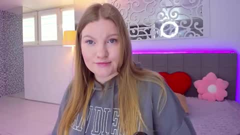 AshleyJonse online show from March 2026 06:17:02 AM