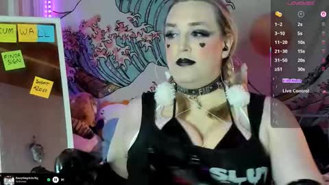 Snapshot of ashleyqt_aus chatting on September 2025 12:48:01 PM AshleyQT online show from September 2025 12:48:01 PM