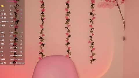 dahiana online show from April 2026 06:57:01 PM