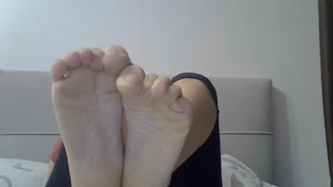 Ashley online show from November 2025 06:03:01 AM