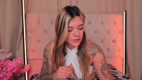 Ashley Lauren online show from January 2025 03:51:02 AM