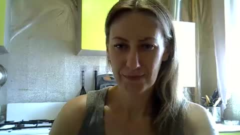 Snapshot of ashleyxhoney chatting on June 2026 07:07:01 AM AshleyXHoney online show from June 2026 07:07:01 AM