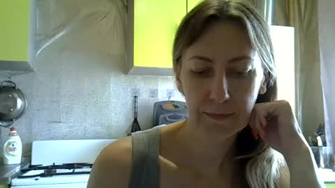 Snapshot of ashleyxhoney chatting on June 2026 07:01:02 AM AshleyXHoney online show from June 2026 07:01:02 AM
