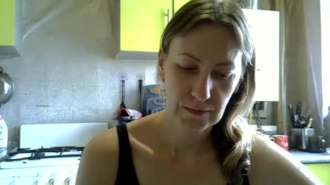 Snapshot of ashleyxhoney chatting on June 2026 06:11:01 AM AshleyXHoney online show from June 2026 06:11:01 AM