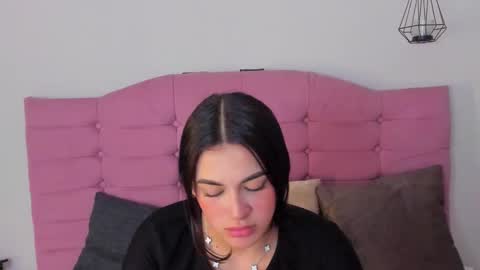 kylie online show from October 2025 01:52:02 AM