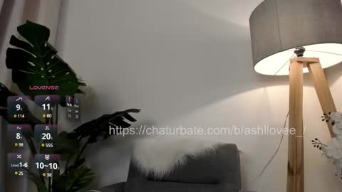 ashllovee online show from February 2025 03:12:01 AM