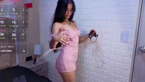 ashlybloom1 online show from July 2026 12:18:02 PM