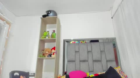 Ashley online show from February 2025 04:21:02 AM