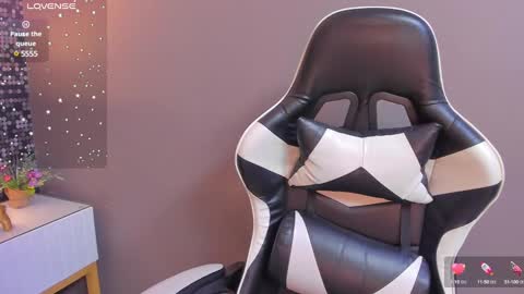 ashlye_miller_ online show from December 2024 03:44:01 AM