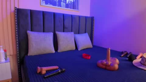 ashlye_miller_ online show from September 2025 04:23:01 AM