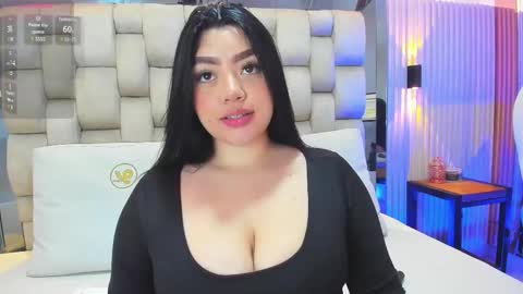 ashlyn online show from February 2025 03:57:02 AM